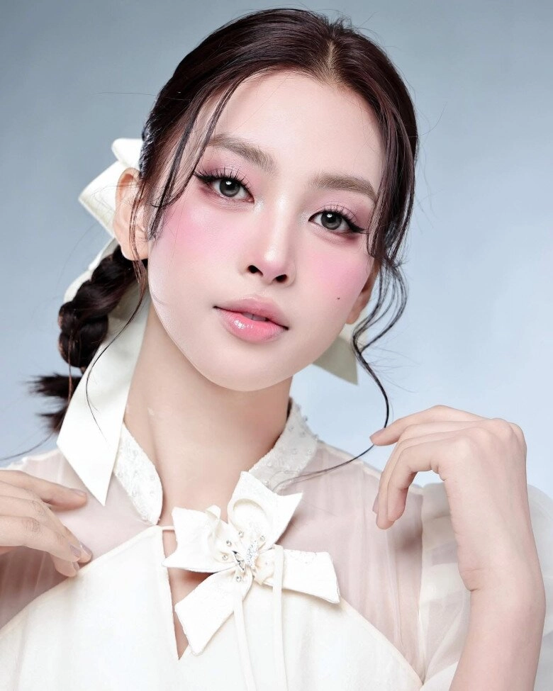 Đẹp chuẩn hoa hậu ăn tết gợi ý layout kiểu tóc makeup hoàn hảo ghi điểm với phụ huynh - 5