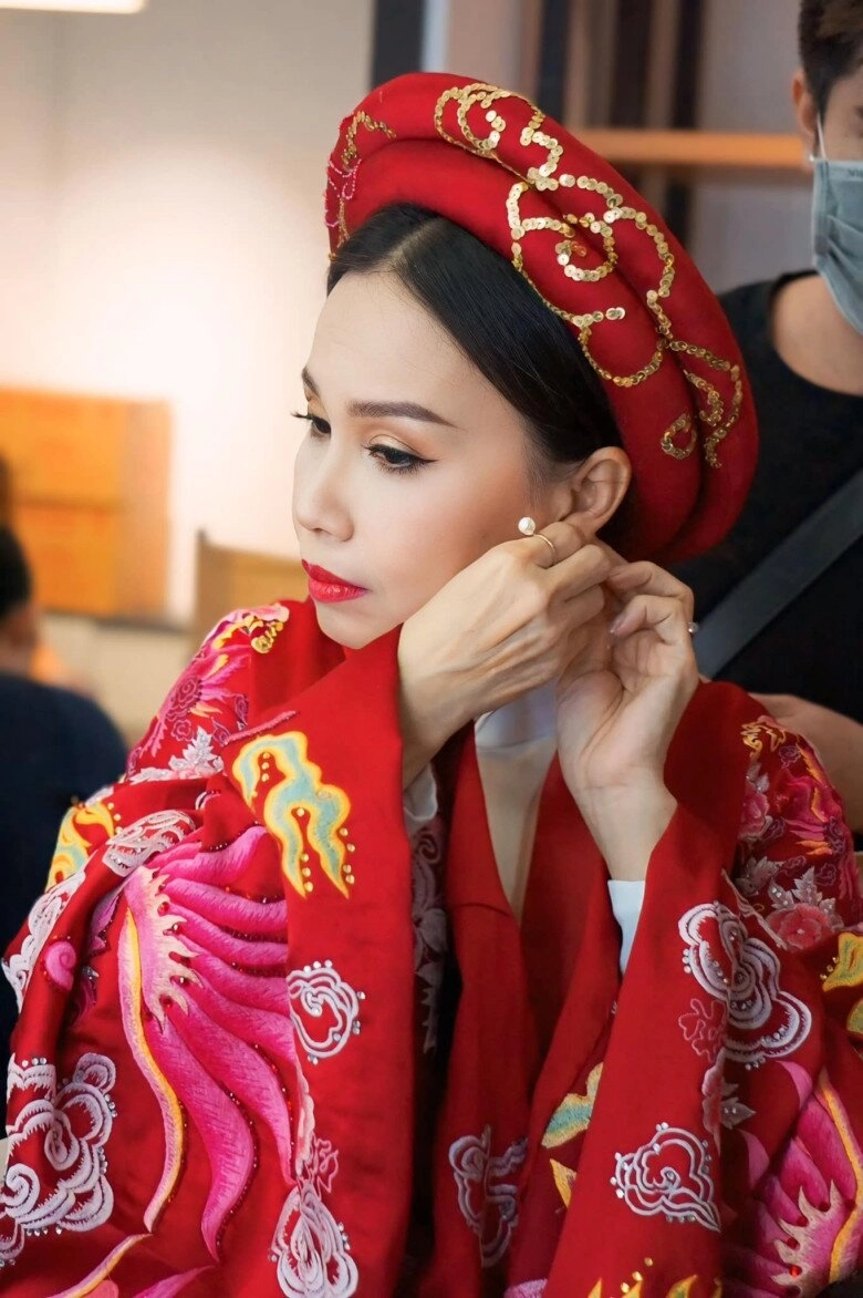 Đều u60 dì tuyết tân dòng sông ly biệt lộ rõ vẻ già nua 2 mỹ nhân việt được khen gừng càng già càng cay - 11