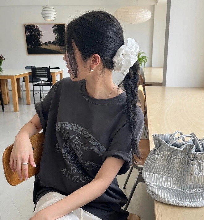 Đi chúc tết đừng để tóc tai lòa xòa gợi ý 5 kiểu cột tóc gọn gàng cho nàng diện mạo xinh hơn hơn - 5