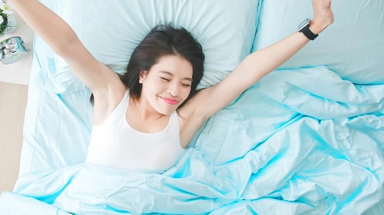 Đi ngủ lúc 10 giờ tối và 11 giờ tối có gì khác biệt chỉ cách nhau 1 tiếng nhưng nhan sắc vóc dáng thay đổi 180 độ - 2