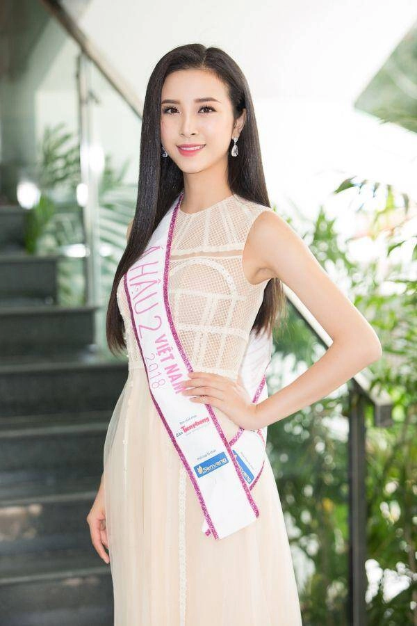 Điểm danh những nàng hậu có nhan sắc ngọc ngà kiêu sa chọn lấy chồng ở tuổi đẹp nhất đời con gái - 7