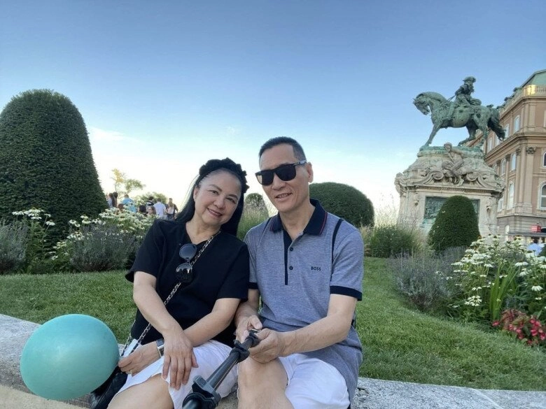 Điều thú vị về bố ruột chim công làng múa linh nga 2 anh em sinh đôi phong độ vợ là mỹ nhân nức tiếng - 13