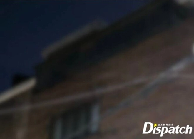 Dispatch chỉ ra hành động tuyệt tình của kim soo hyun khi kim sae ron van xin hàng loạt nhãn hàng quay xe - 5
