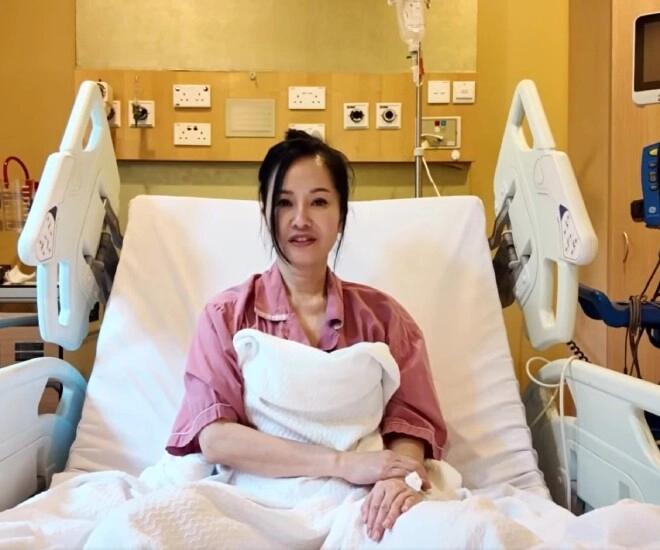 Diva hồng nhung xác nhận bị ung thư công khai hình ảnh nhợt nhạt nằm trên giường bệnh trước thềm năm mới - 1
