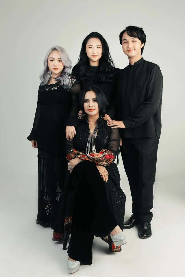 Diva thanh lam hạnh phúc từ ngày đón thành viên mới khoe tiểu công chúa giống mình như 2 giọt nước - 11