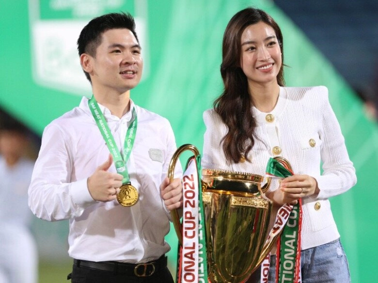 Đỗ mỹ linh được bố chồng hướng dẫn vào vị trí phó chủ tịch ra dáng con dâu tập đoàn nghìn tỷ - 6