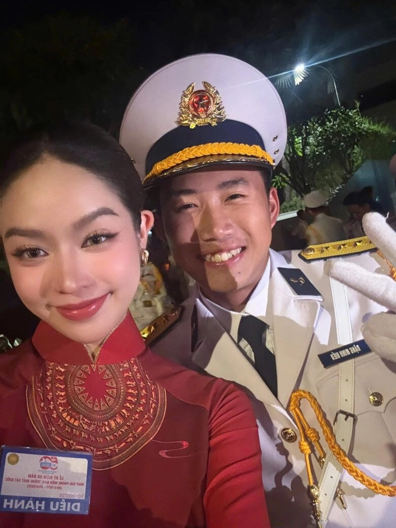 Đọ nhan sắc 3 nàng hậu xuất hiện trong lễ diễu binh không mặt hoa da phấn vẫn xao xuyến lòng người - 7