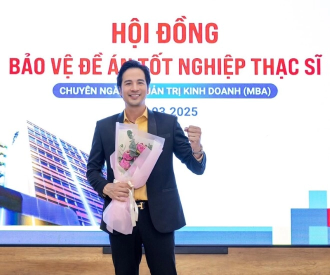 Đoàn minh tài nhận bằng thạc sĩ ở tuổi 41 ngoại hình phong độ nhưng bị bạn gái gọi là chú - 1