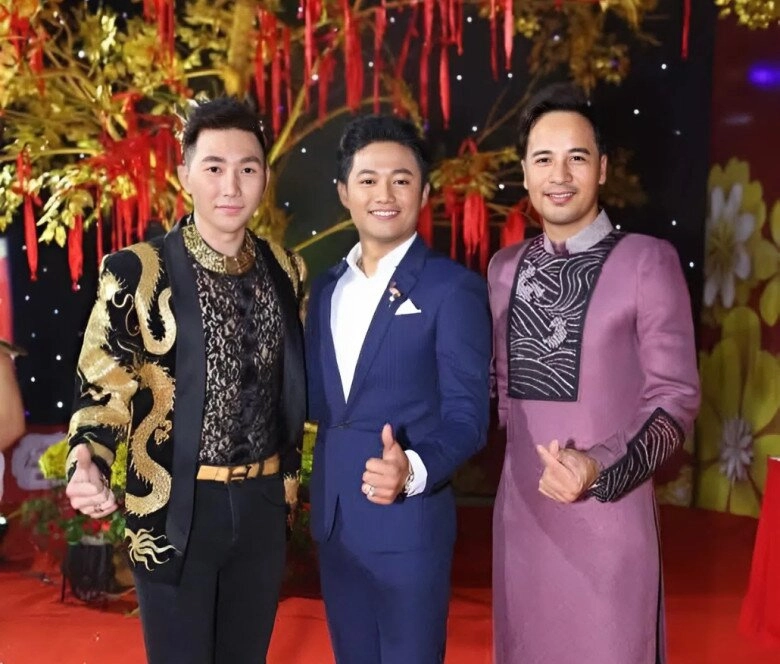 Đoàn minh tài nhói lòng khi 4 tháng đưa tang 2 người bạn thân quý bình vừa thủy táng giờ đến nam phong rời cõi tạm - 5