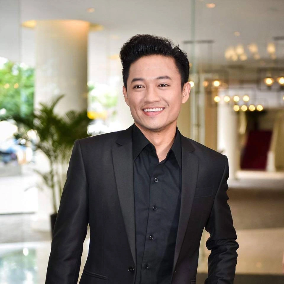 Đoàn minh tài nhói lòng khi 4 tháng đưa tang 2 người bạn thân quý bình vừa thủy táng giờ đến nam phong rời cõi tạm - 7
