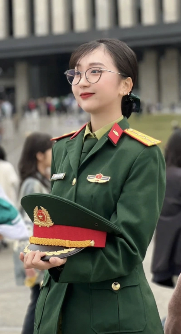 Đời thường nhí nhảnh của nữ sĩ quan quân y quê vĩnh phúc có biểu cảm gây bão mạng xã hội - 6