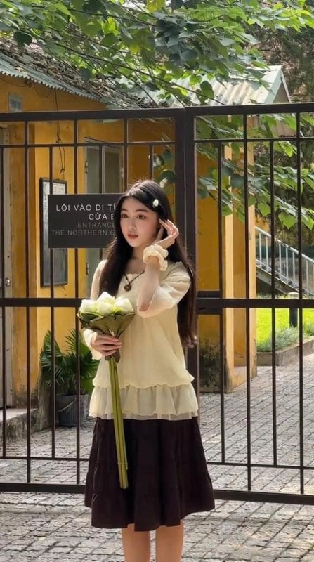 Đu trend nàng thơ trời thu hà nội lọ lem lộ nhan sắc thật - 4