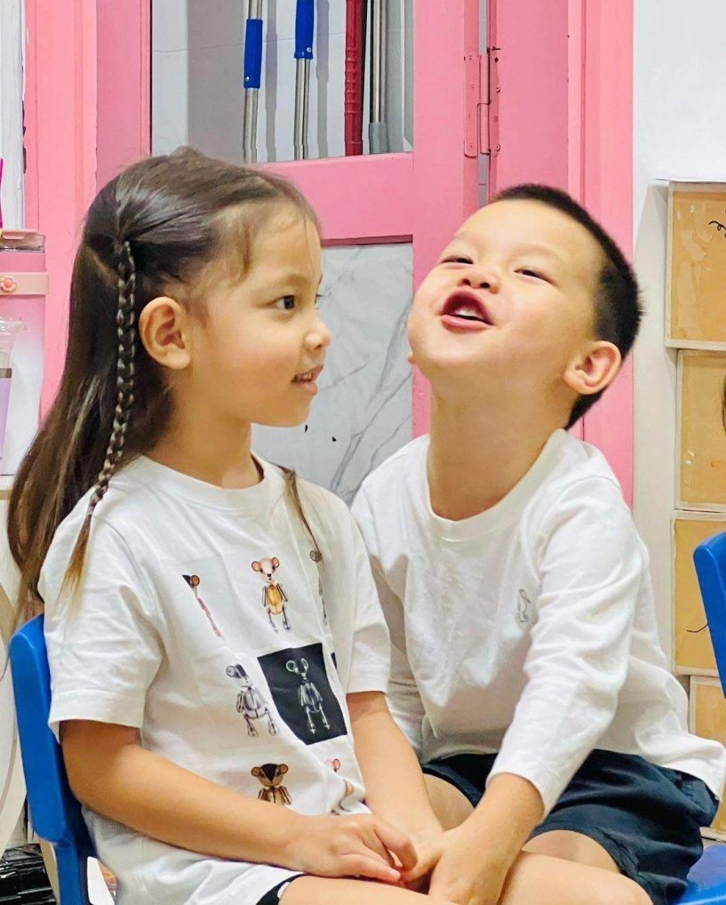 Được đích thân nữ hoàng giải trí dạy từng từ tiếng việt nay kim lý nói cực thạo lại còn biết nịnh hồ ngọc hà - 9