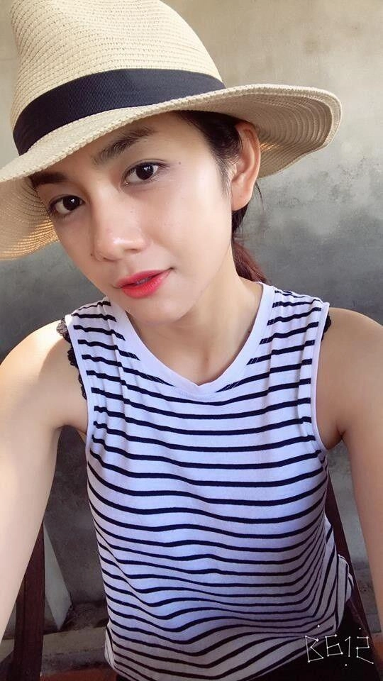 Em dâu minh hằng là mỹ nhân nức tiếng một thời nay kín tiếng vẫn đẹp rạng ngời ăn mặc giản đơn mà tinh tế - 4