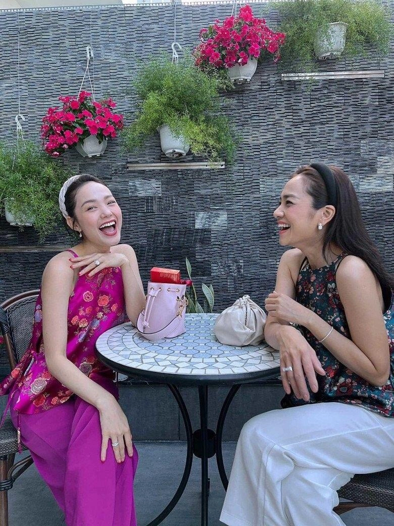 Em dâu minh hằng là mỹ nhân nức tiếng một thời nay kín tiếng vẫn đẹp rạng ngời ăn mặc giản đơn mà tinh tế - 5