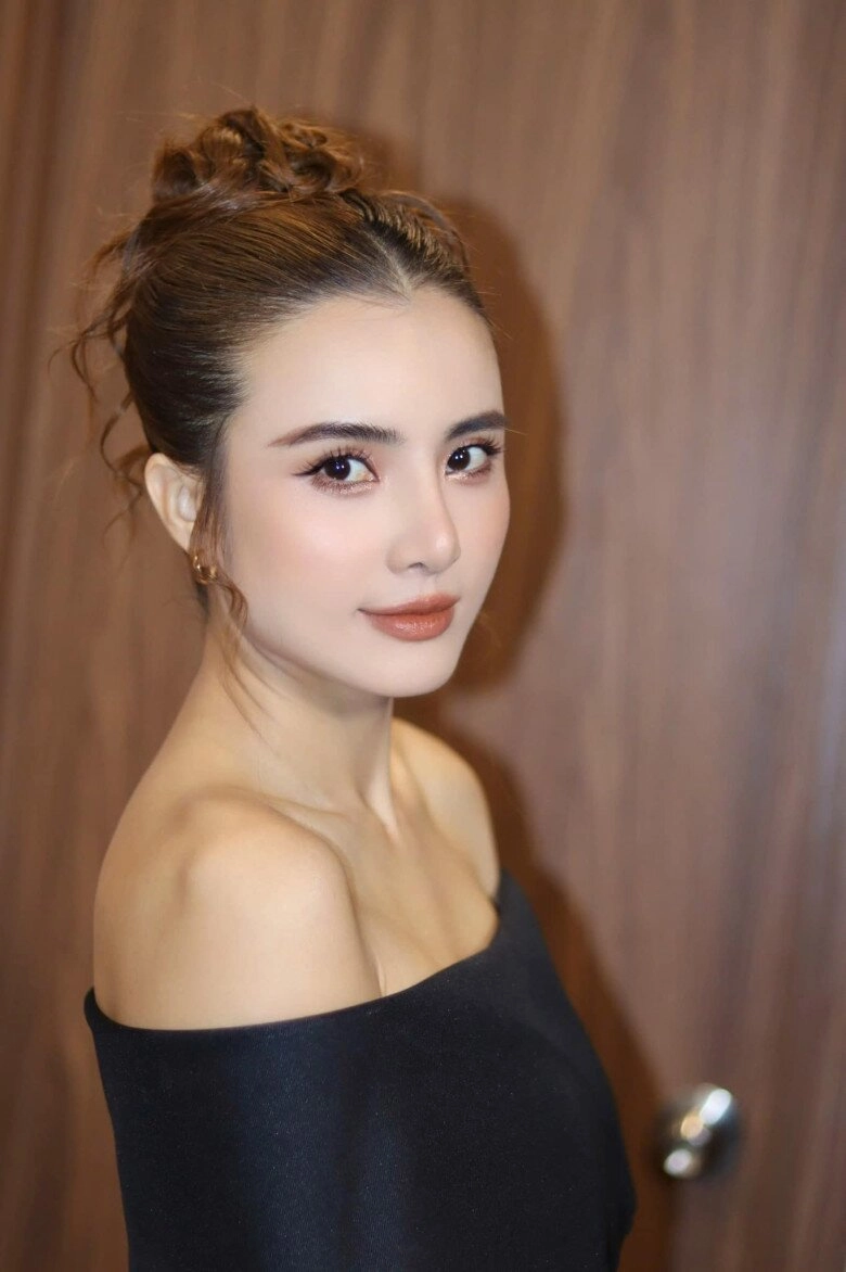 Em gái công vinh từng là hoa khôi nổi tiếng mẹ đơn thân vẫn đẹp ngời ngời ở tuổi 35 - 2