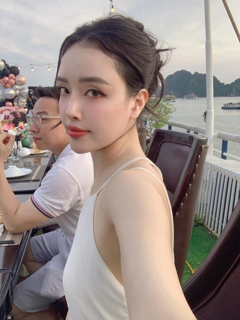 Em gái kín tiếng của hoa hậu mai phương thuý cao 1m78 có màn lột xác ngoạn mục xinh chẳng kém chị dù đã là mẹ bỉm 2 con - 6