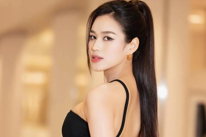 em gái ngọc trinh là hoa hậu bến tre duy nhất được ví như hoàng hậu vướng scandal thẩm mỹ nhưng giờ đẹp thuyết phục - 3