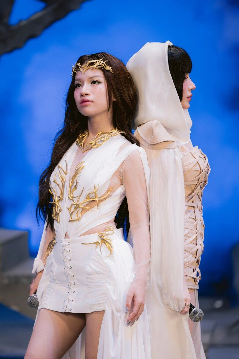 em xinh duy nhất được biểu diễn trong concert quốc gia từng là thượng úy giọng hát không hề lép vế trước tùng dương - 10