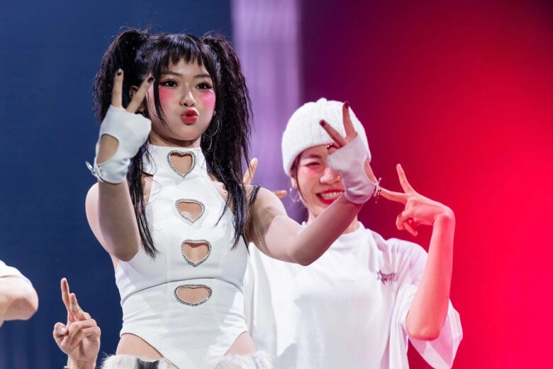 em xinh say hi tập 8 bích phương và phương ly mặc gợi cảm nhảy sexy 4 cái tên bị loại đầy tiếc nuối - 13