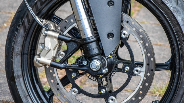 Fantic stealth 125 mẫu nakedbike cỡ nhỏ với kiểu dáng lạ nhiều trang bị rất âu nhưng giá cao - 5