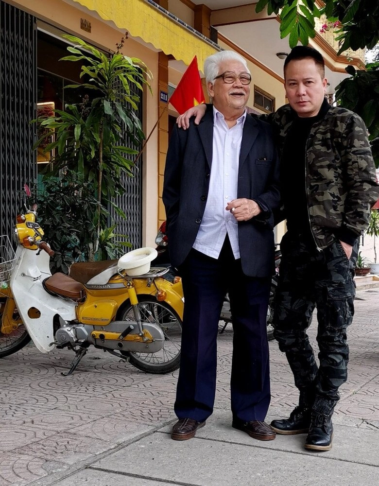 Gã môi giới trong quỳnh búp bê có bố ruột là ông đầu bạc đáng kính làng phim nhìn không ai nghĩ là cha con - 1
