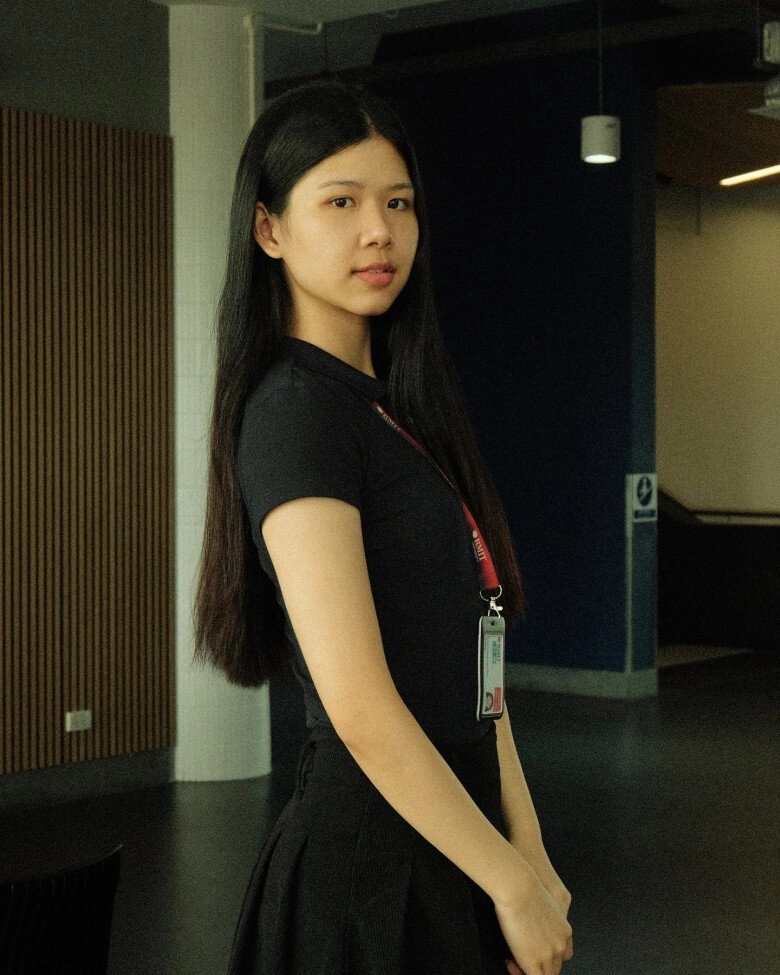 Giao diện như đúc cùng một khuôn của hai mẹ con thí sinh hoa hậu việt nam khiến dân mạng trầm trồ - 11