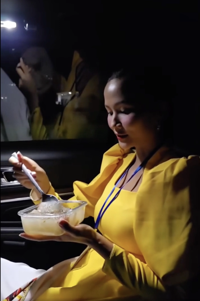 Giới nghệ sĩ kê bạt ngủ trên phố xuyên đêm chờ xem tổng duyệt diễu binh - 6
