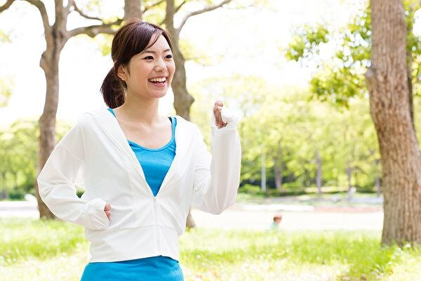 Giữ thanh xuân sau 40 5 bài tập chống lão hóa nhẹ nhàng đốt mỡ hiệu quả có 1 bài tập chồng nào cũng thích vợ làm - 1
