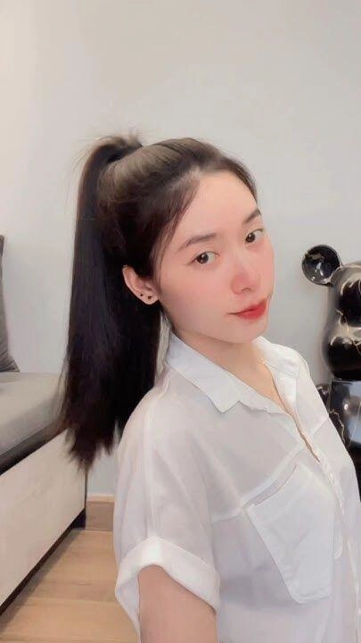 Gợi ý 5 kiểu tóc vừa mát mẻ vừa tôn dáng mặt chị em đi xem diễu binh 304 không lo nắng nóng làm đầu bết - 6