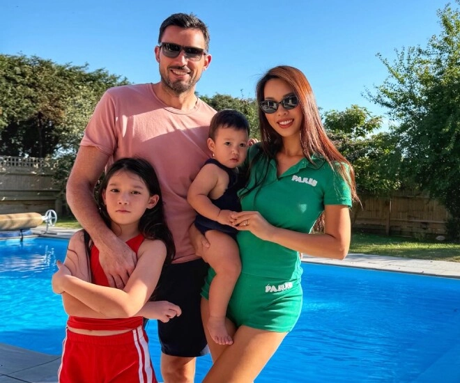 Hà anh nai lưng bù đầu khi đưa con về quê chồng ở anh 2 con lai tây góp nhặt nét đẹp của bố mẹ - 1