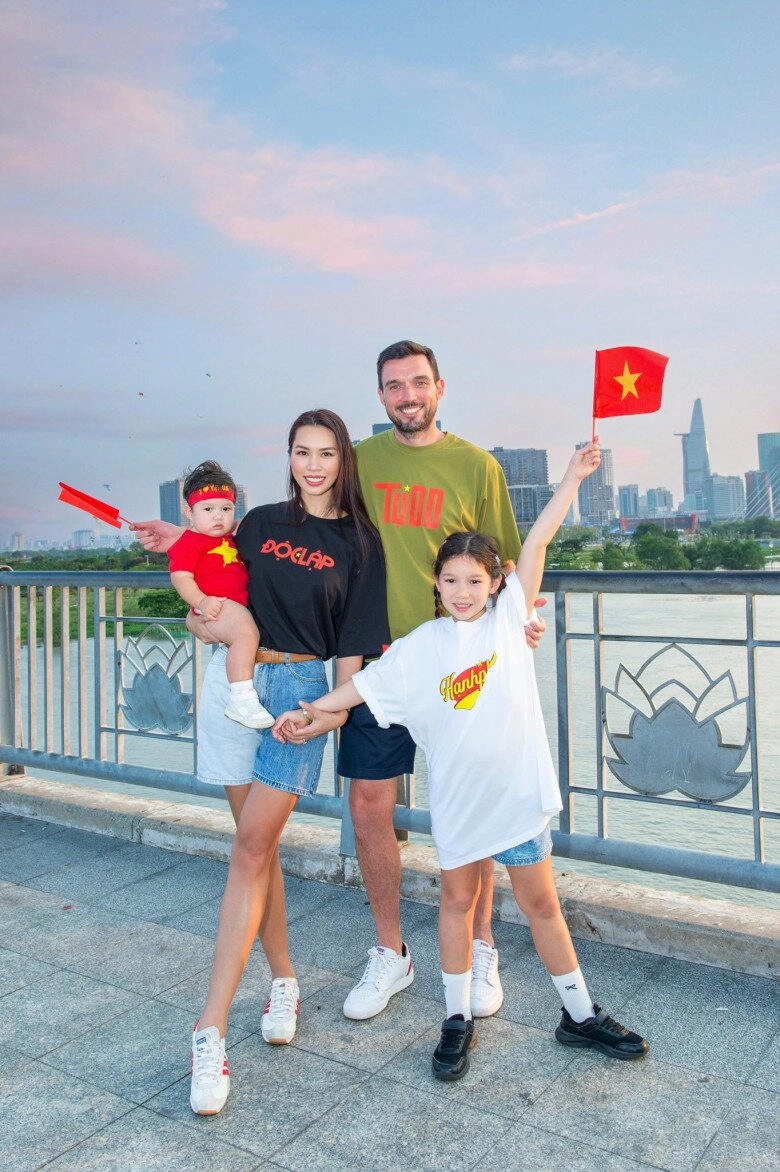 Hà anh nai lưng bù đầu khi đưa con về quê chồng ở anh 2 con lai tây góp nhặt nét đẹp của bố mẹ - 13