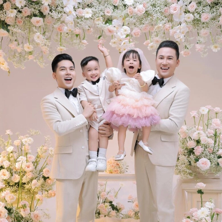 Hà trí quang được thanh đoàn tặng vòng cổ kim cương ngọt ngào thân mật với bạn đời trong ngày sinh nhật - 11
