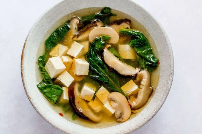 Hai món ăn thay cơm tối giúp giảm mỡ bụng sau tết - 1