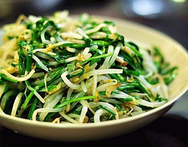 Hai rau này xào với nhau vừa dễ làm lại bổ gan tráng dương ăn mùa hè cũng thanh mát - 4