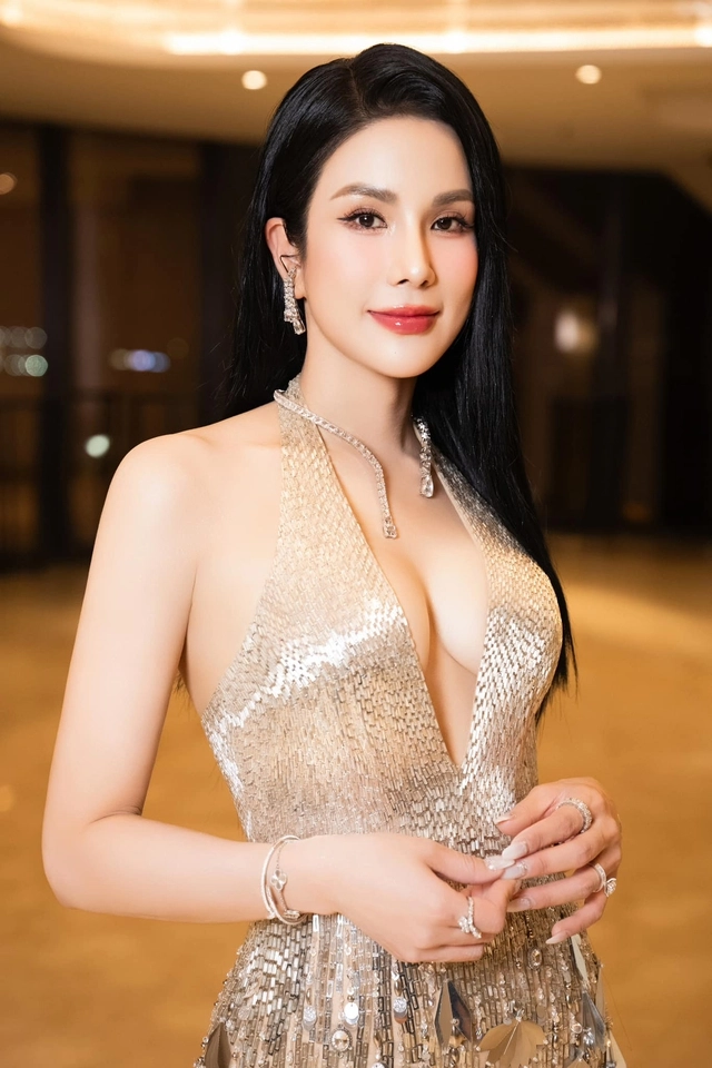 Hậu ly hôn bà mẹ hai con diệp lâm anh vẫn khiến người hâm mộ chao đảo vì sắc vóc như thuở đôi mươi - 6