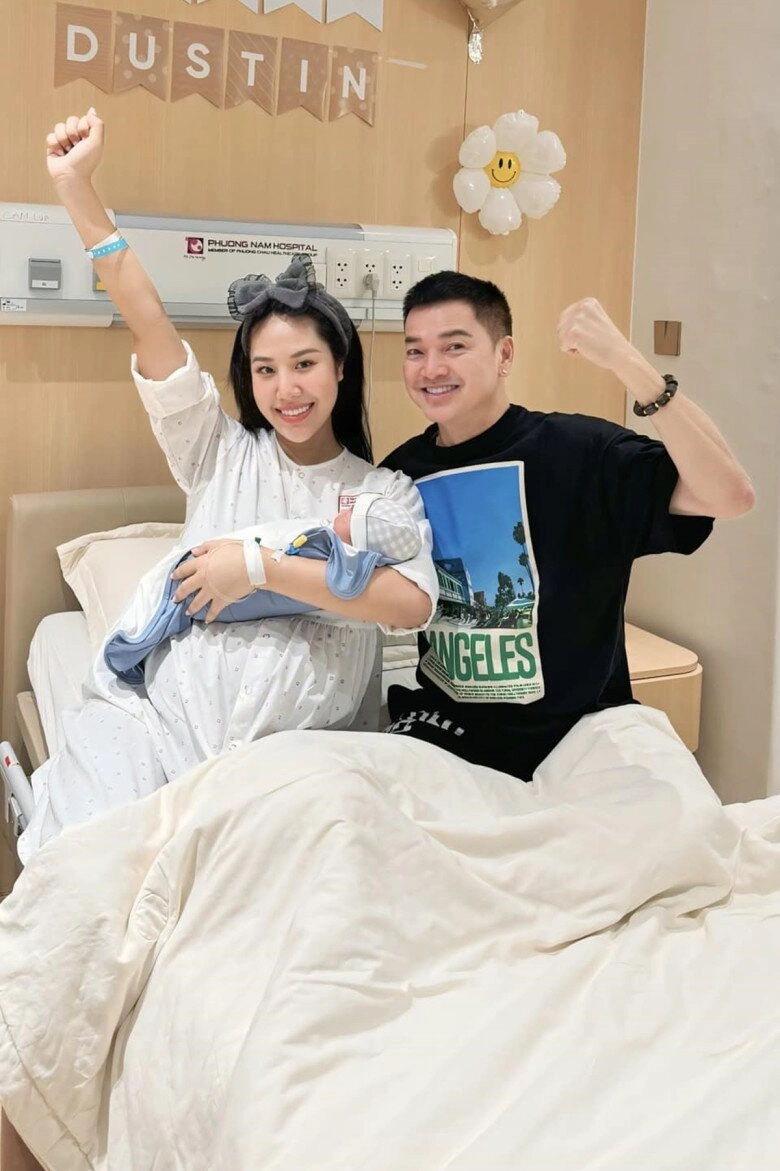 Hậu sinh nở vợ kém 37 tuổi của quang minh lấy lại vóc dáng thon thả chuẩn gái 1 con mòn con mắt - 1