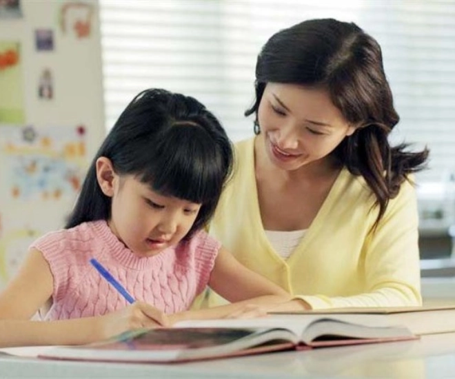 Hết 2 tháng hè đã thay 3 gia sư biết nguyên nhân đến từ chồng tôi bế con bỏ về ngoại - 1