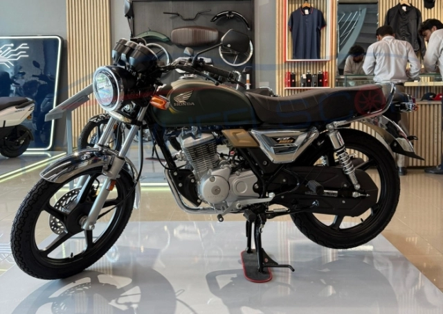 Hình ảnh chi tiết của honda cg150 2025 tại đại lý - xe cổ điển thì phải thế - 2