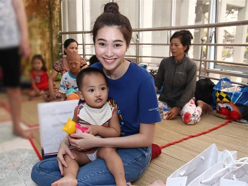 Hình ảnh hoa hậu đặng thu thảo thời mới vào showbiz - 7