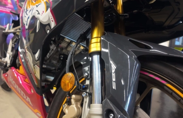 Hình ảnh thực tế của honda cbr150r 2025 phiên bản cọp - mãnh thú đường phố giới hạn chỉ 250 chiếc - 6