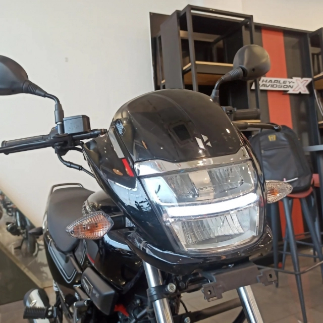 Hình ảnh thực tế của super splendor xtec 2025 - mẫu xe côn tay giá chỉ từ 235 triệu đồng - 1
