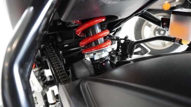Hình ảnh thực tế của suzuki gixxer fi 150 abs modelo 2026 ở đại lý giá quy đổi khoảng 58 triệu vnđ - 4