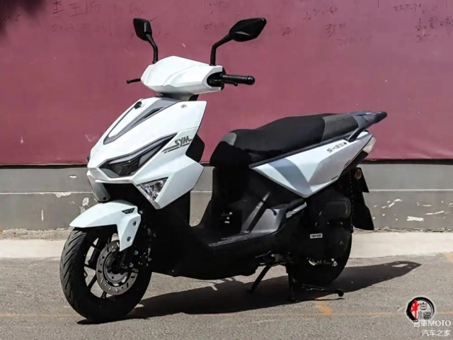 Hình ảnh thực tế của sym shex125 đối thủ nặng ký honda lead có giá bán chỉ khoảng 35 triệu đồng - 2