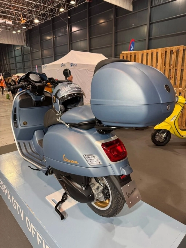 Hình ảnh thực tế của vespa gtv 310 phiên bản đặc biệt 2025 officina 8 cực kỳ đẹp - 10