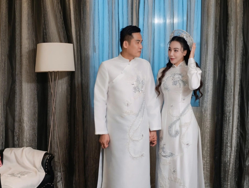 Hồ quỳnh hương công bố thông tin đã có con trai 2 tuổi với chồng doanh nhân kín tiếng trong tiệc cưới ở hạ long - 19