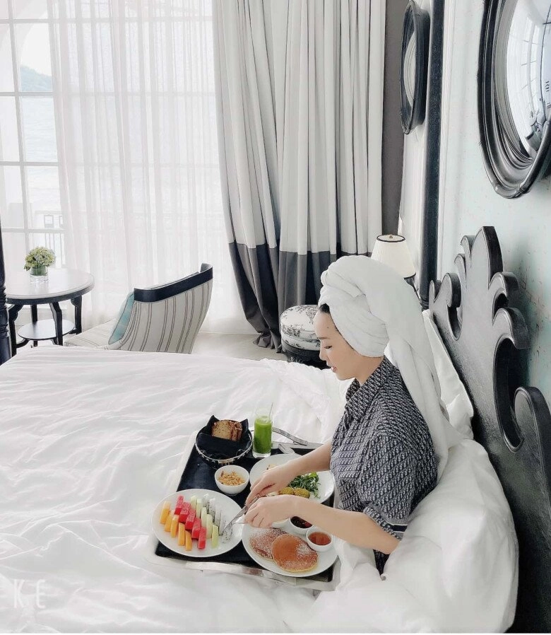Hoa hậu đền hùng giáng my ở biệt thự 1000m2 ăn đơn sơ toàn rau với tô hoa quả duy trì vẻ đẹp không tuổi - 19