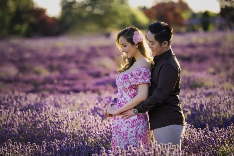 Hoa hậu diễm hương mang thai con chung với người chồng thứ 3 ở canada con trai riêng yêu thương em chung nửa huyết thống - 5