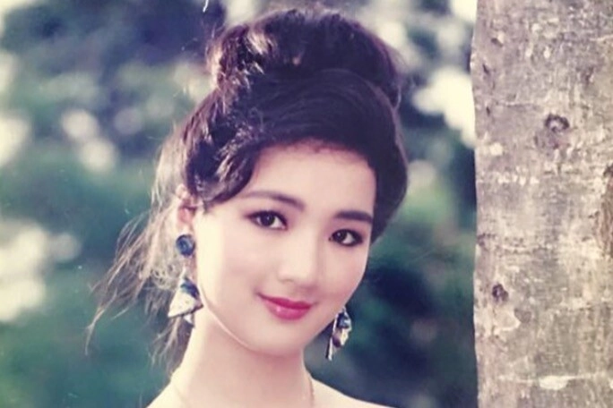 Hoa hậu giấu chuyện sinh con cho doanh nhân giàu khét tiếng hơn 20 năm giờ sống trong cung điện nhưng không lấy chồng - 3