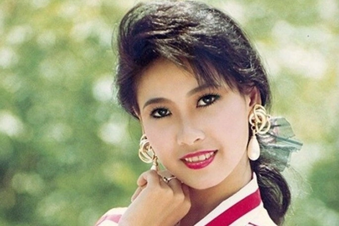 Hoa hậu giấu chuyện sinh con cho doanh nhân giàu khét tiếng hơn 20 năm giờ sống trong cung điện nhưng không lấy chồng - 4